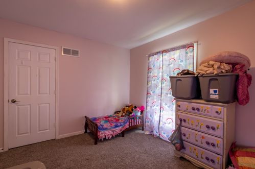 1744 Russet Ln, Sycamore IL  60178-2738 exterior