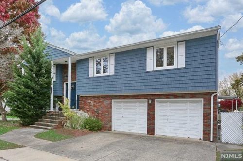 54 Summit St, Hasbrouck Heights, NJ 07604-1617