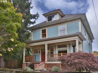 301 Ivy St, Portland, OR 97212-2042