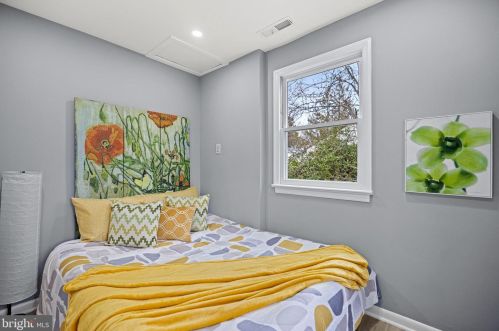 10803 Keller St, Silver Spring MD 20902-3741 exterior