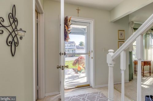136 Stonebrook Dr, Lumberton Township, NJ 08048-4505