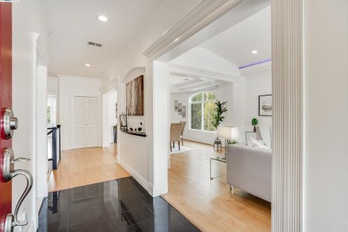 2314 Hidden Oaks Dr, Hayward, CA 94541-5556