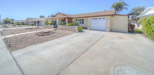 29057 Thornhill Dr, Sun City, CA 92586-2916