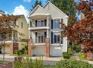2389 132nd Ave, Bellevue, WA 98005-4230