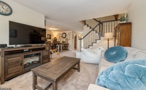 1403 Moonlight Ct, Hackettstown NJ  07840-4508 exterior