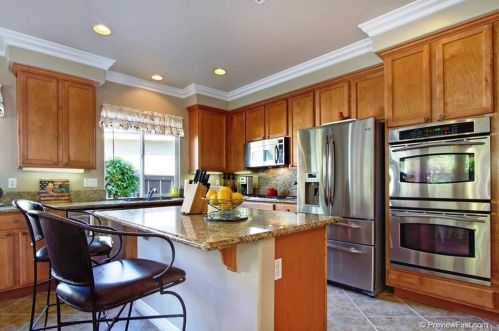42282 Regents Hill Cir, Temecula, CA 92592-7203