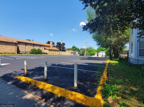 700 Burr St, Saint Paul MN  55130-4521 exterior