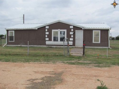 7011 Braniff St, Hobbs, NM 88242-9076