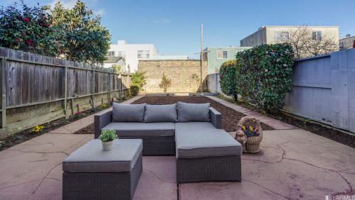 447 Girard St, San Francisco CA 94134-2109 exterior