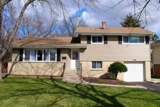 209 Hazelton Ave, Wheaton, IL 60187-4551
