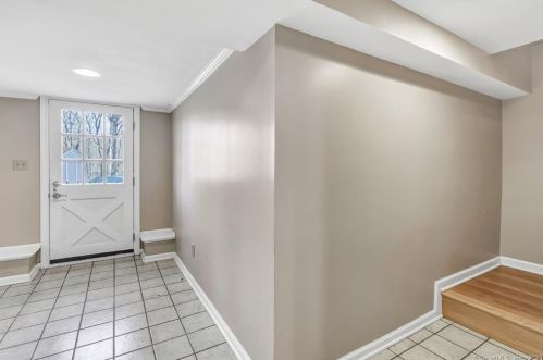 23 Treeland Rd, Huntington CT  06484-2730 exterior