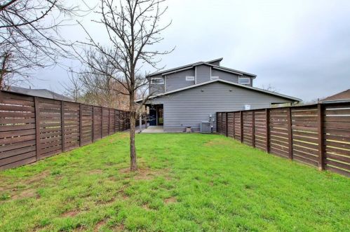 6921 Carver Ave, Austin TX  78752-3212 exterior