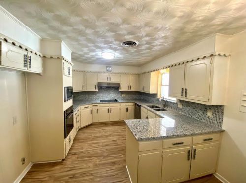 610 Barron Ave, Fort Worth TX  76140-3906 exterior