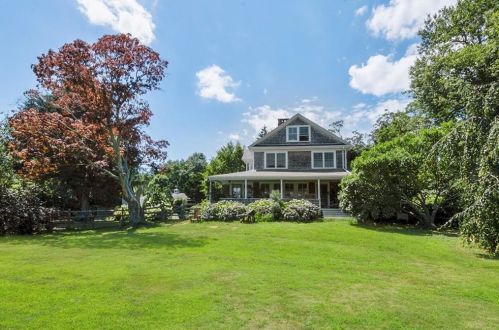 75 Willett Rd, South Kingstown, RI 02874-3813