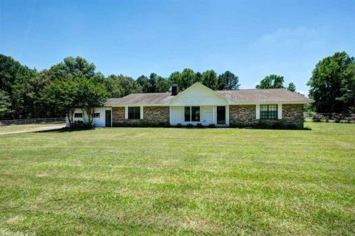 1408 Cherrywood Ave, Orion, AR 72132-9229