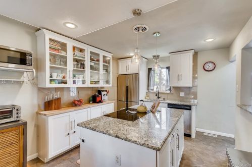3071 Eudora St, Denver CO  80207-2664 exterior