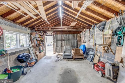 2009 Grace Church Rd, Silver Spring MD 20910-2116 exterior