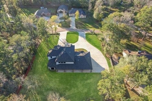 15475 Conroe Dr, Conroe TX  77384-3419 exterior