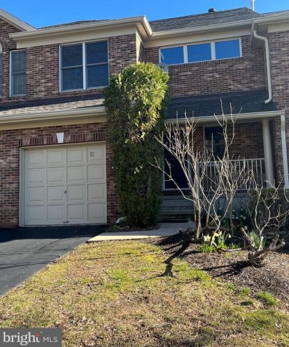 12 Wilkinson Way, Princeton NJ  08540-7362 exterior