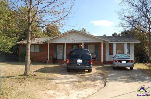 103 Country Pl, Warner Robins, GA 31093-2801