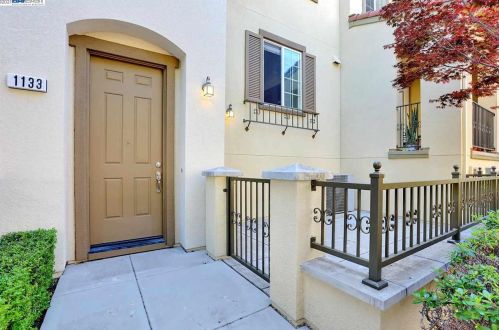 1133 Luz Del Sol Loop, Milpitas, CA 95035-8676