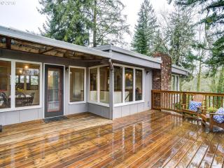 24593 Butteville Rd, Aurora OR  97002-8528 exterior