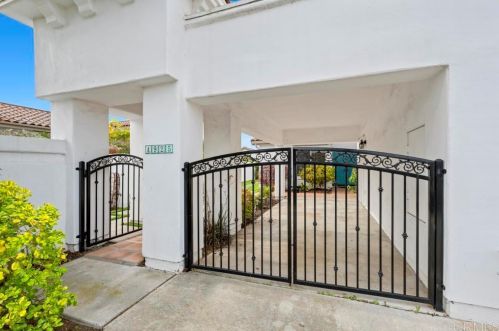 4925 Icaria Way, Oceanside, CA 92056-5155