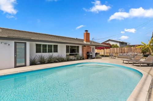 13912 Holt Ave, Santa Ana CA 92705-2664 exterior