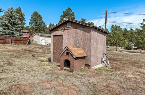 5165 Hatch Dr, Lakewood CO 80439 exterior