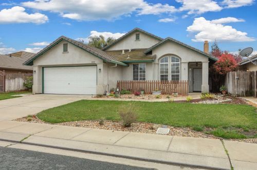 652 Mission Ridge Dr, Manteca, CA 95337-6887