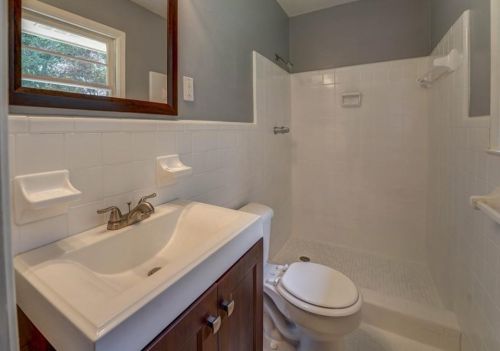 2708 Lakeview Dr, Conyers GA  30094-4944 exterior