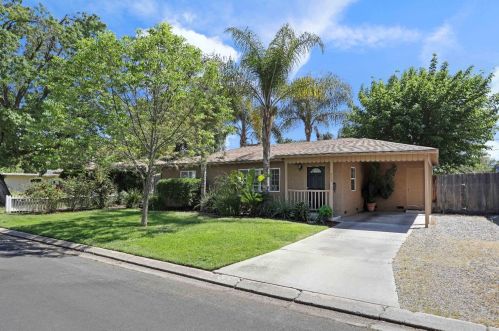 804 Carrigan Ave, Modesto, CA 95350-3485