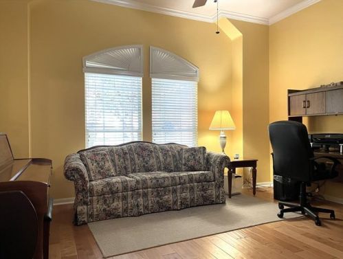 1916 Creole Dr, Austin TX  78727-3420 exterior
