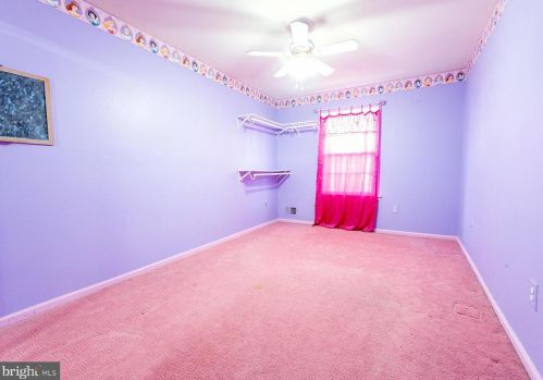 38 Catbird Ct, Trenton NJ 08648-2045 exterior