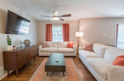 3540 Plymouth Ave, Fort Worth, TX 76109-4559