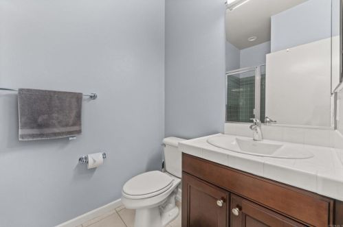 252 Jeanette Ln, Santa Ana CA  92705-6016 exterior