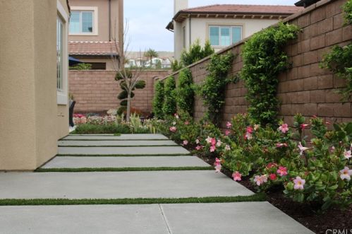 55 Lowland, Irvine CA  92602-0837 exterior