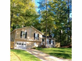2641 Linnwood Dr, Smyrna, GA 30080-1809