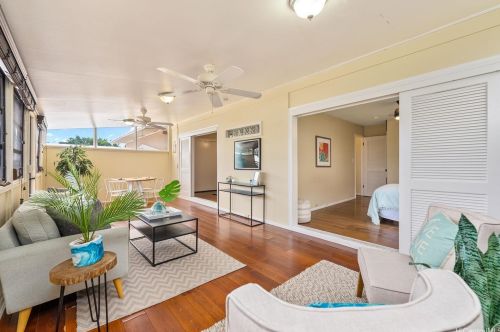 4933 Waa St, Honolulu HI  96821-1445 exterior