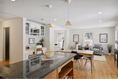 1471 Eleanor Ave, Saint Paul MN  55116-2234 exterior