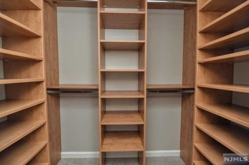 59 Magnolia Way, Paterson NJ  07508-3114 exterior