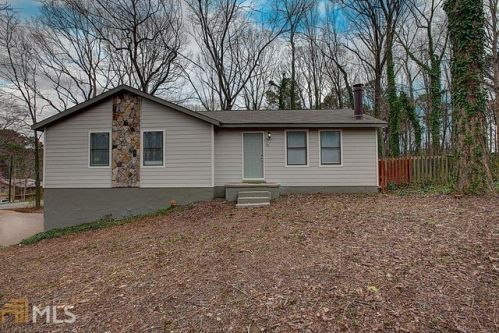 701 Overland Trl, Holly Springs, GA 30189-3427