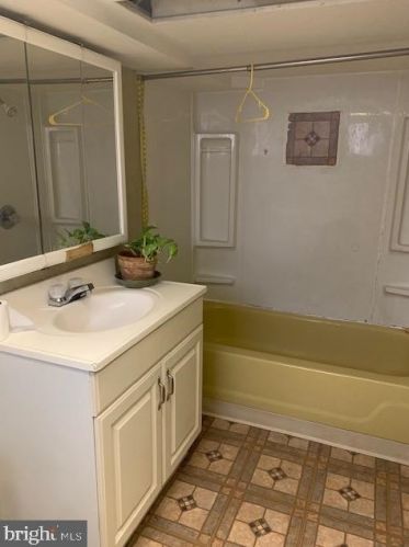 1432 12 St, Philadelphia PA 19147-4937 exterior