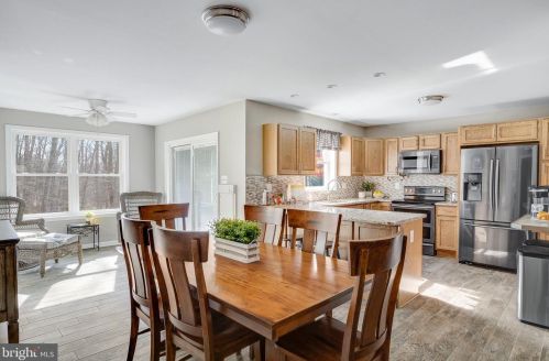 340 Revenoor Rd, Harpers Ferry WV exterior