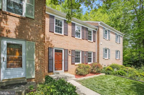 5403 Panola Ct, Springfield, VA 22151-1718