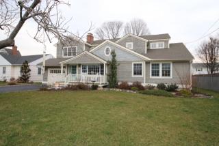 131 Eunice Ave, Fairfield, CT 06824-6820