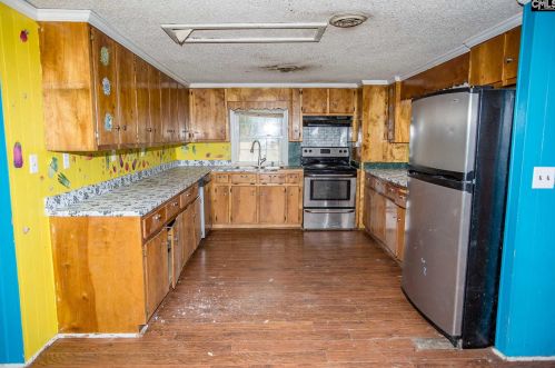 155 Ramblin Rd, Cayce-West Columbia, SC 29170-3837