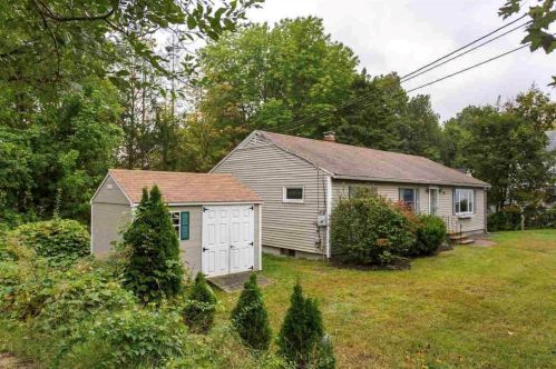 36 Pleasant St, Somersworth, NH 03878-2523