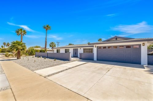 373 Simms Rd, Palm Springs, CA 92262-2045