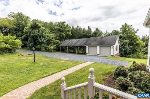 546 Bell Farms Ln, Bybee, VA 22963-5073